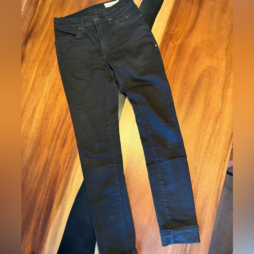 imogene + willie Women's Black Slim Jeans